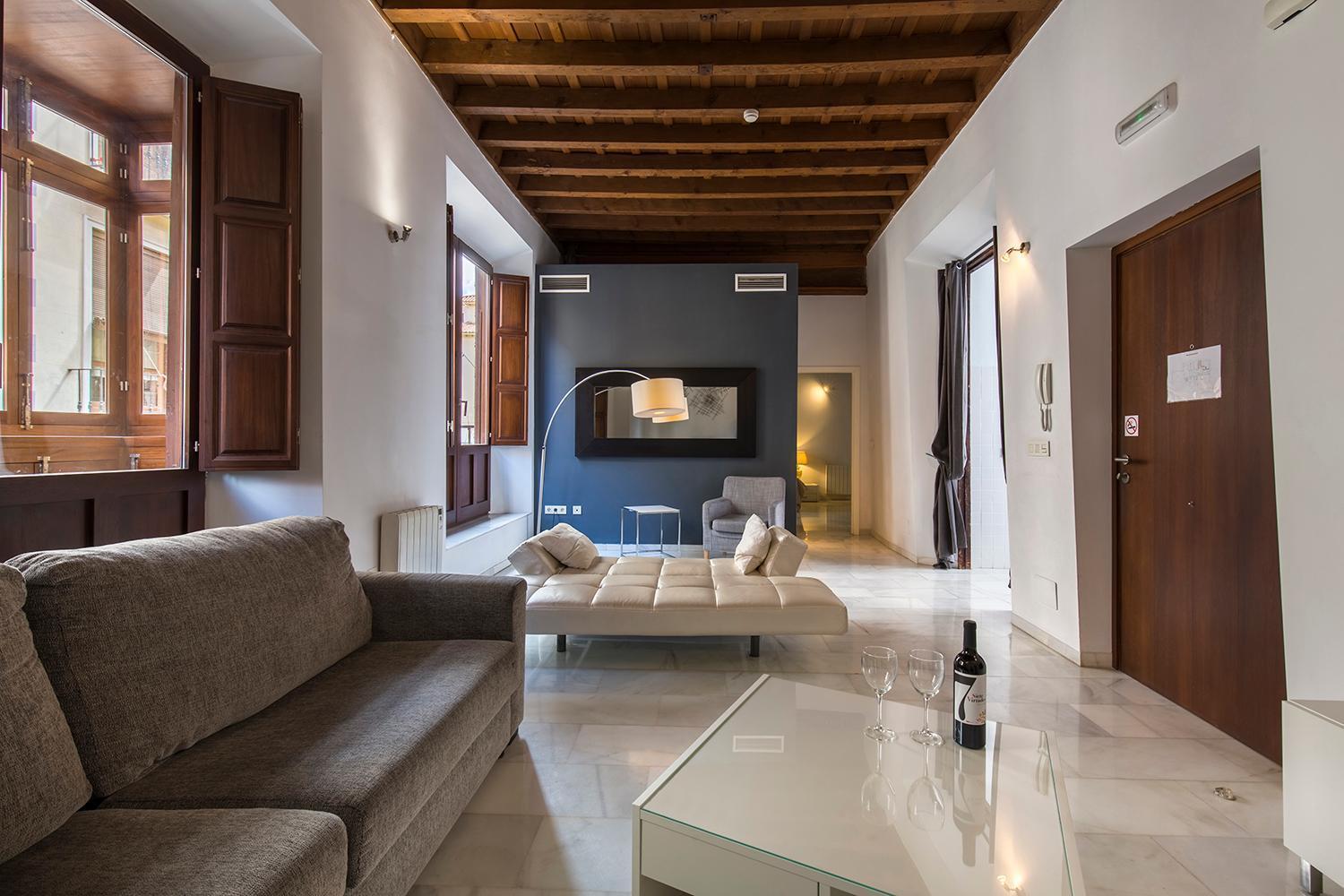 Superior One-Bedroom Apartment