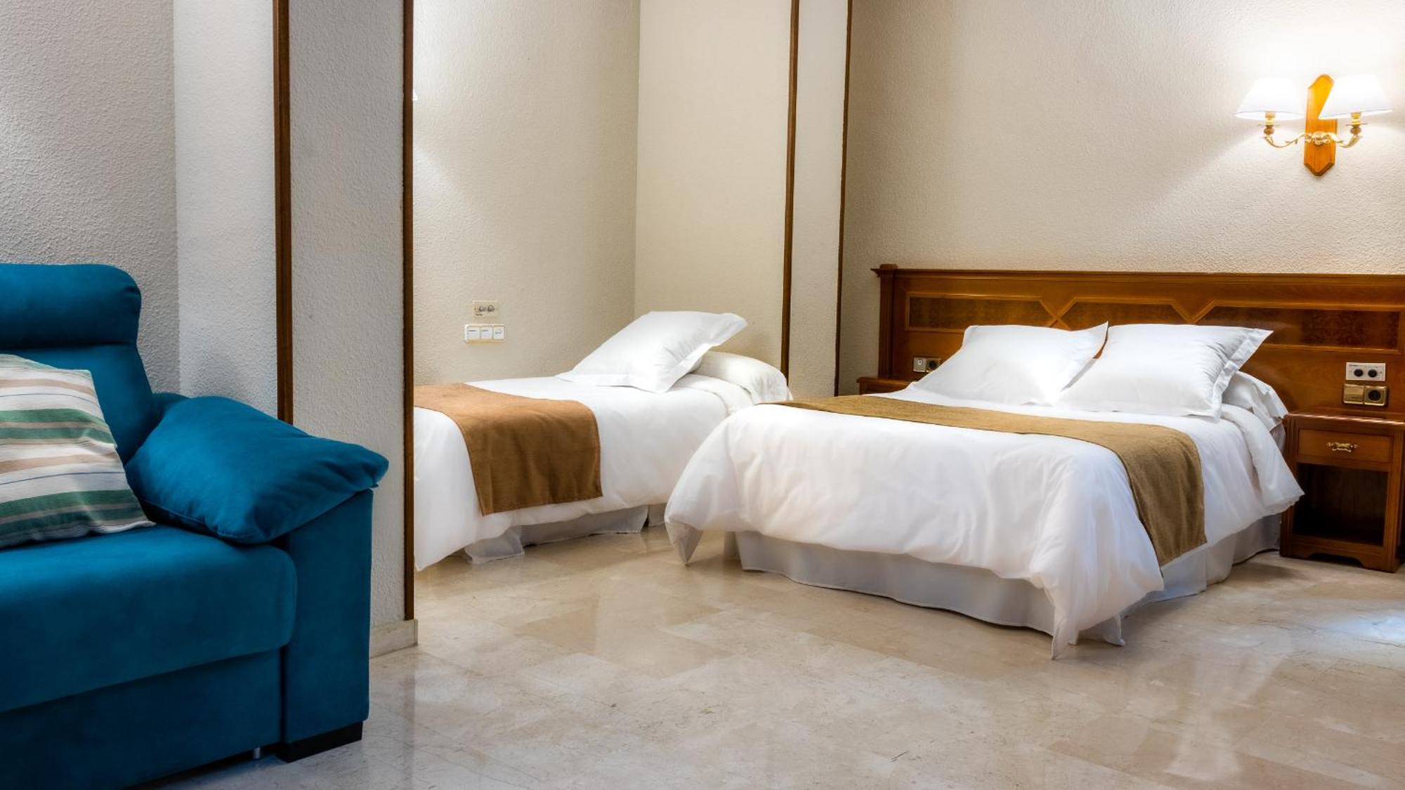 Triple Room,1086927805:JPEG