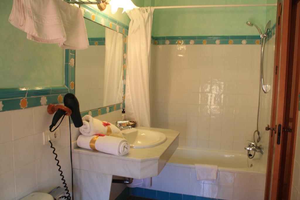 Double or Twin Room,130491431:JPEG