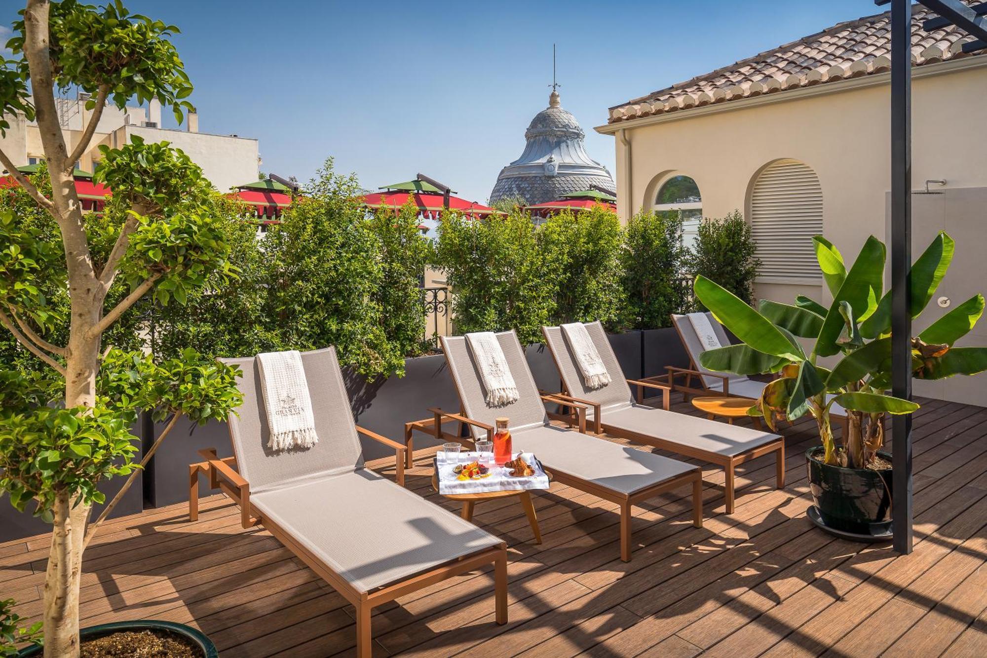 Suite Royal (2 adultos + 2 niños)