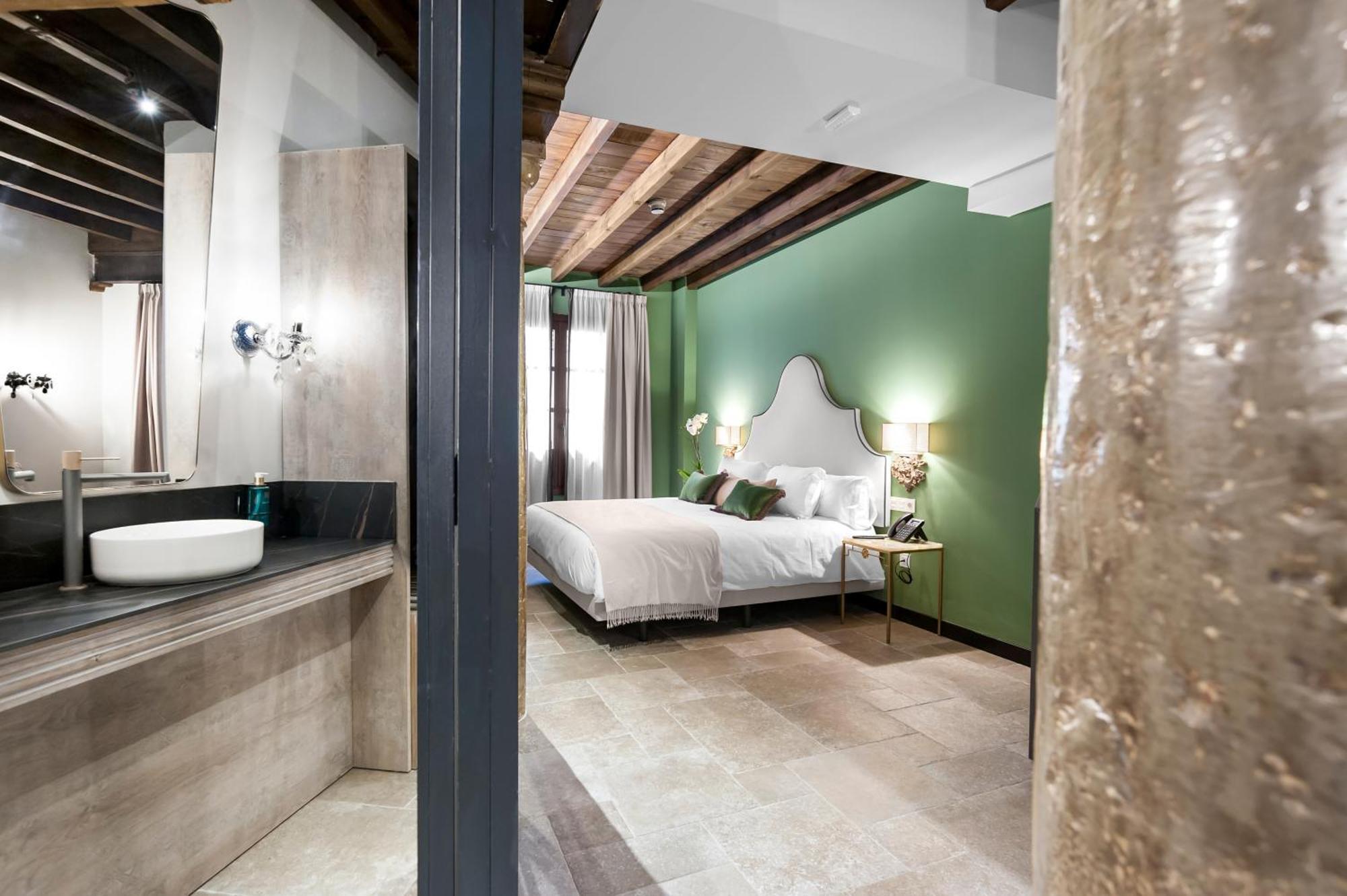 Deluxe Junior Suite