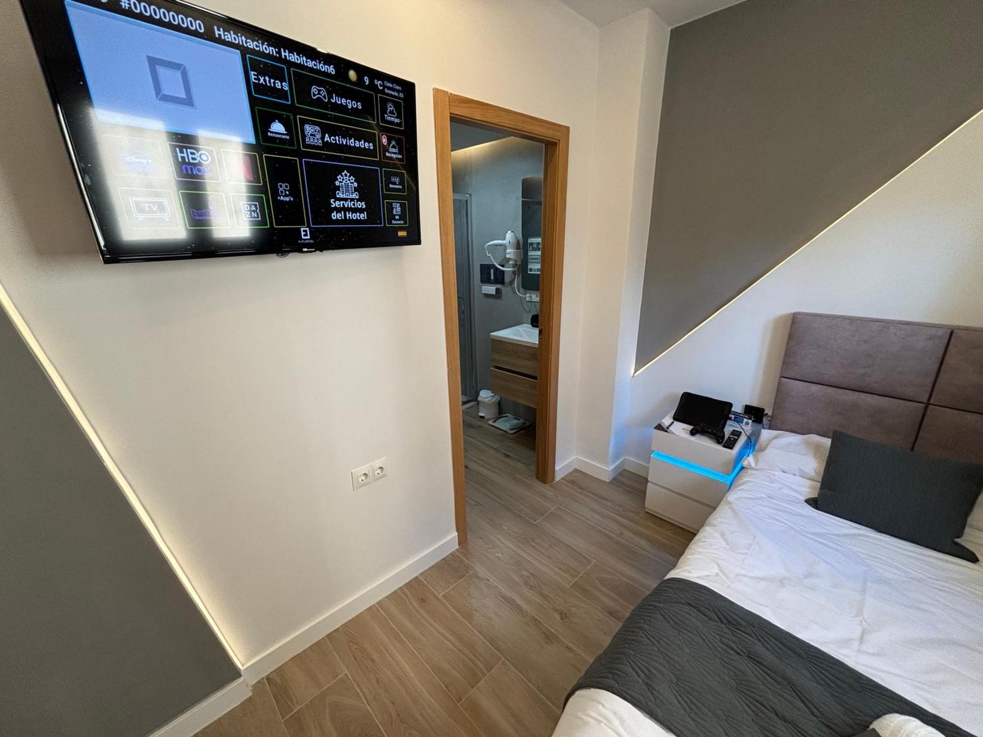 Deluxe Single Room
