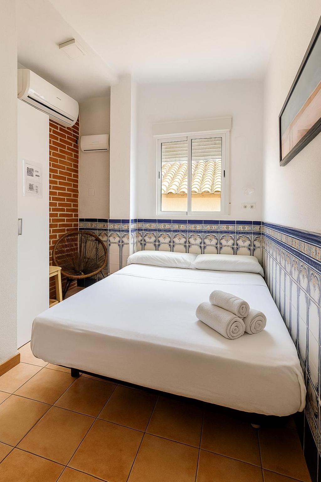 Double Room,1742743370:JPEG