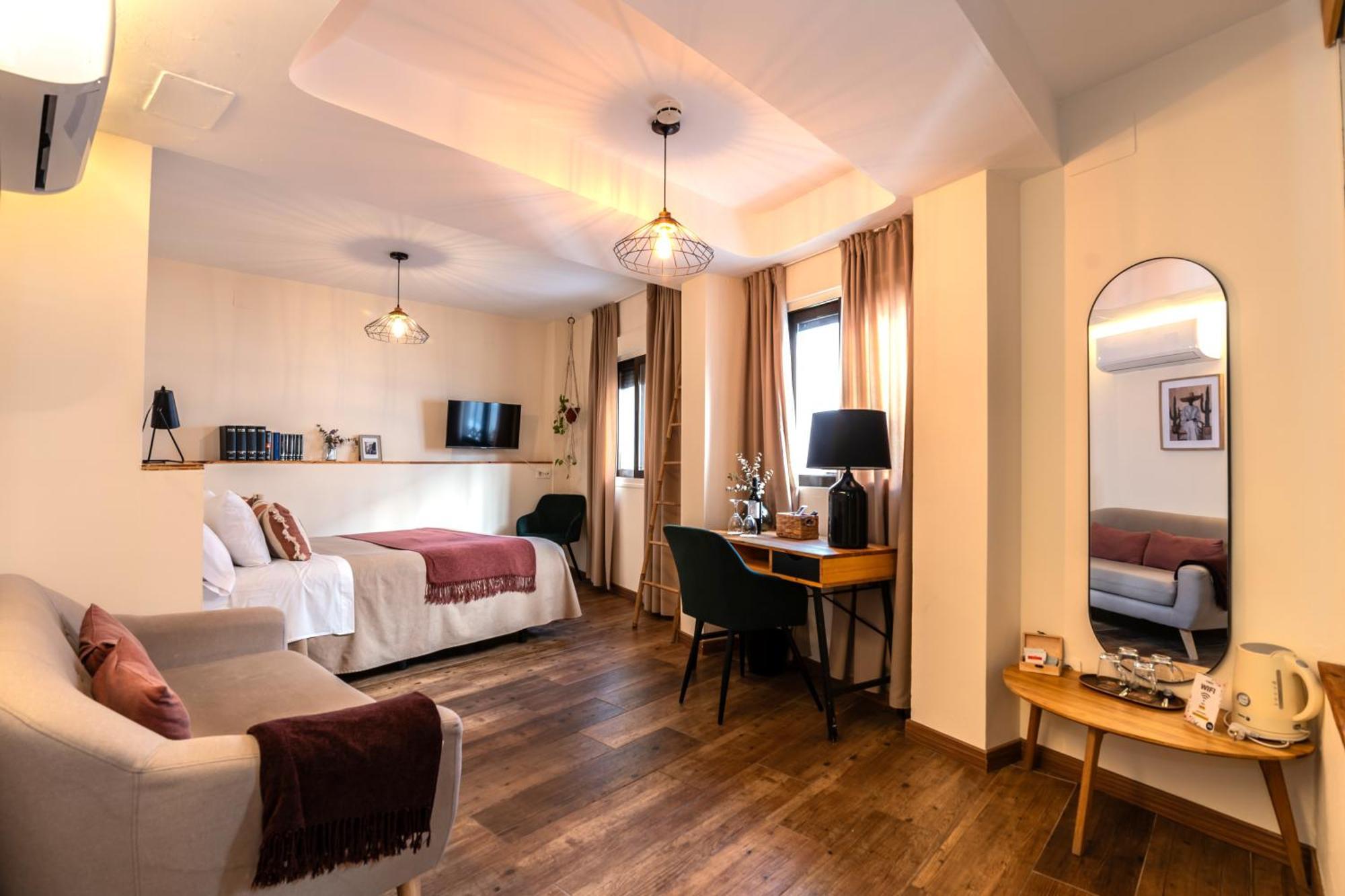 Deluxe Queen Room