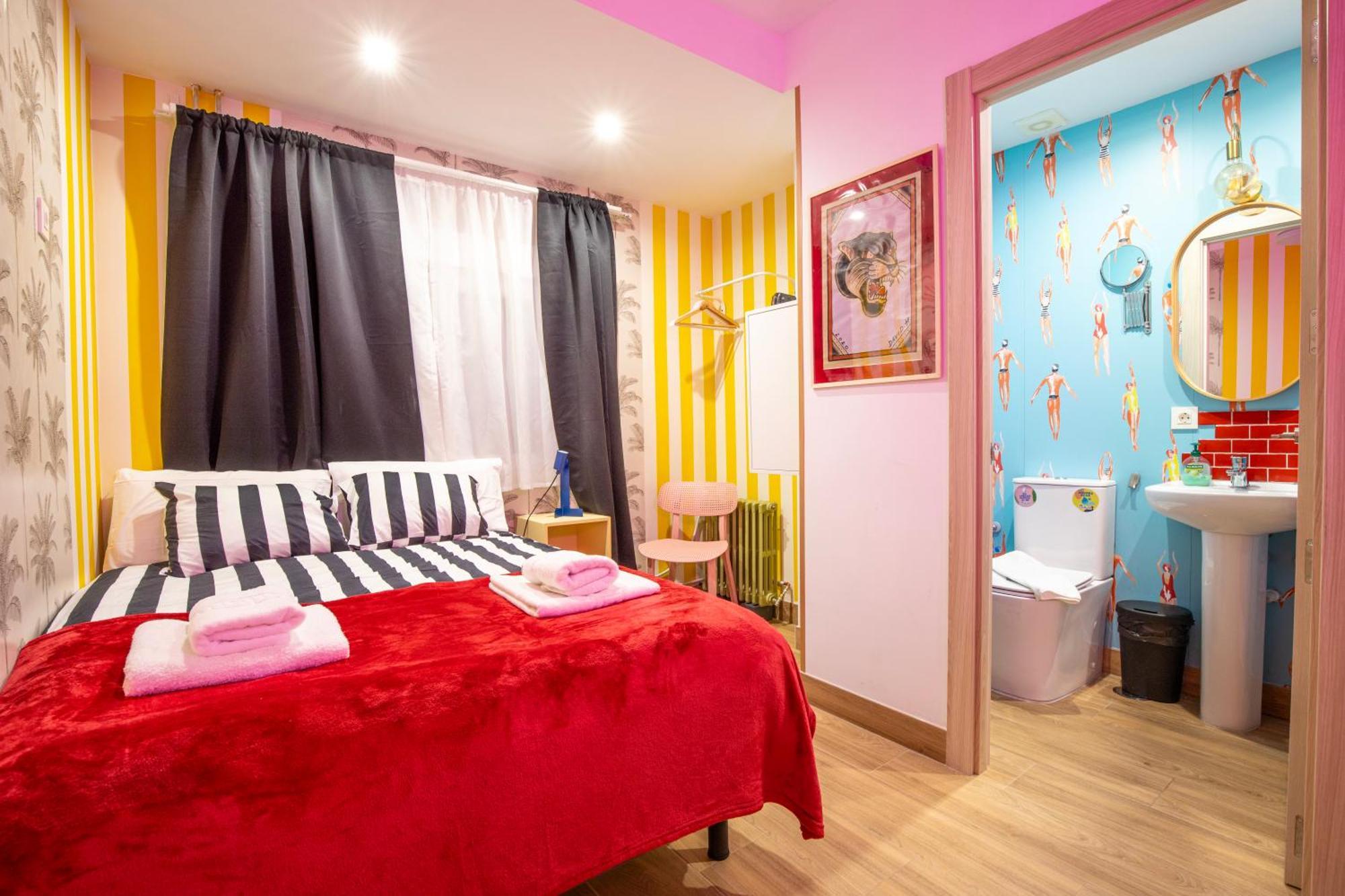 Double Room Private Bathroom