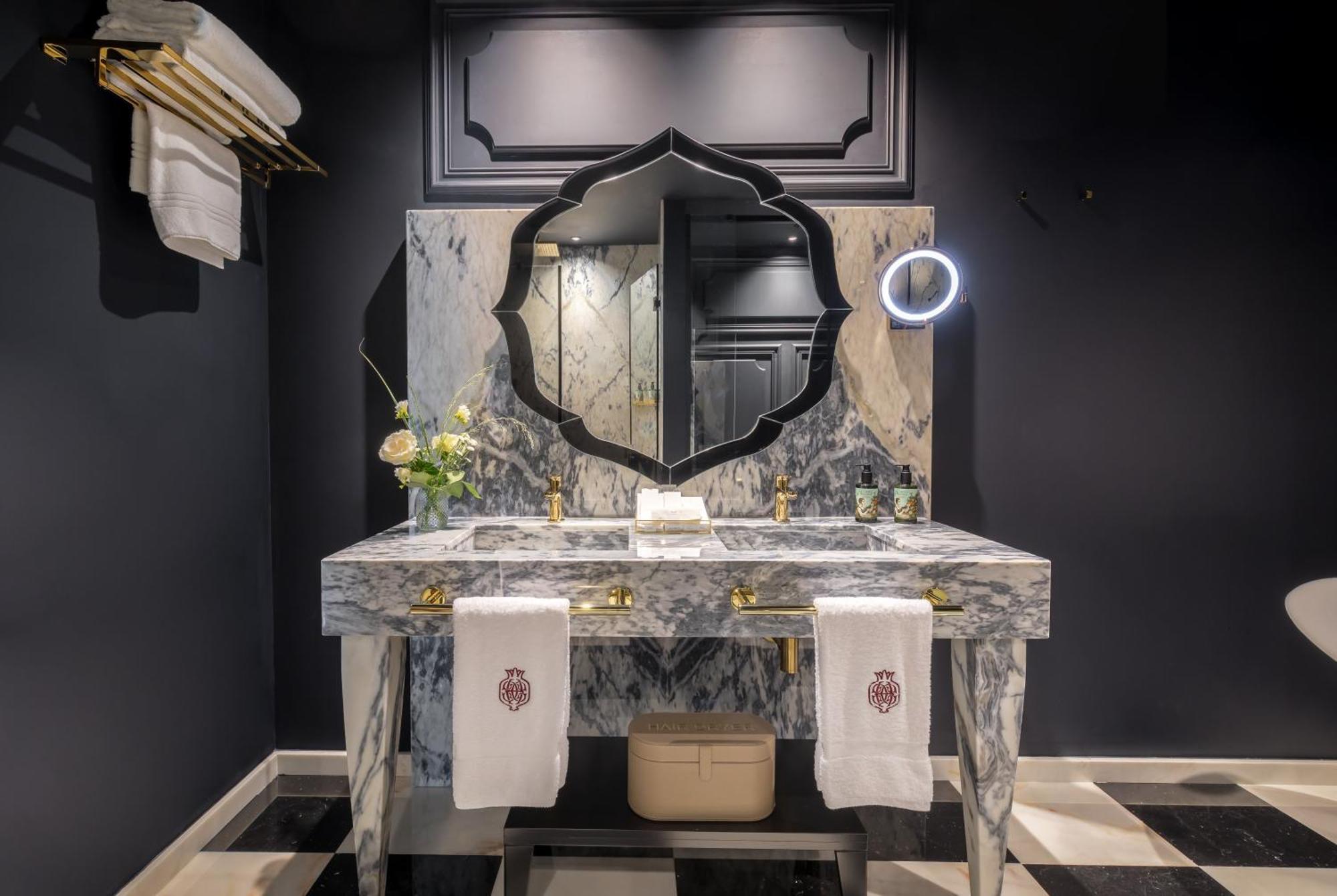 Gran Claridge Cathedral Suite