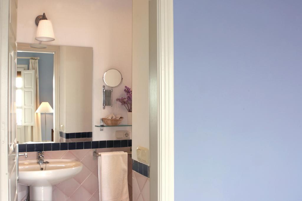 Double Room Terrace or Balcony,236261569:JPEG
