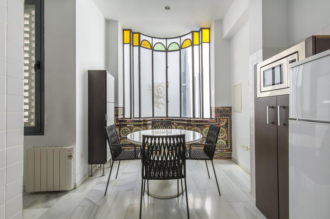 Superior One-Bedroom Apartment