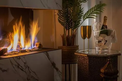 Arabica Suites - Lujosos Apartamentos con Chimenea en Granada - Centro-1