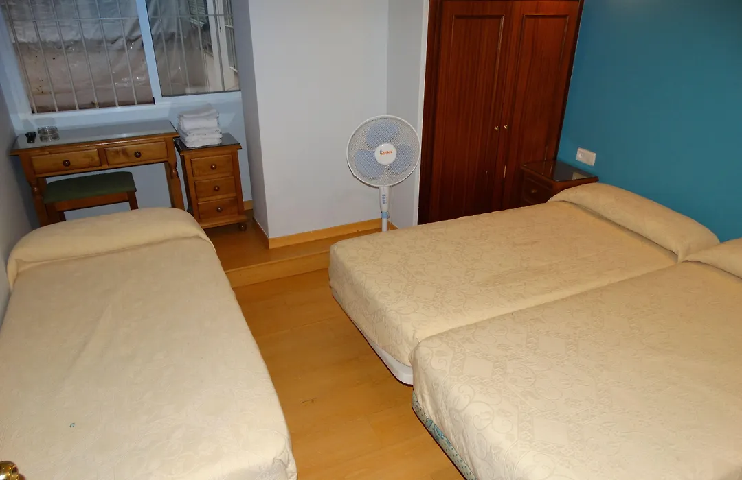 Hostal La Redonda-1