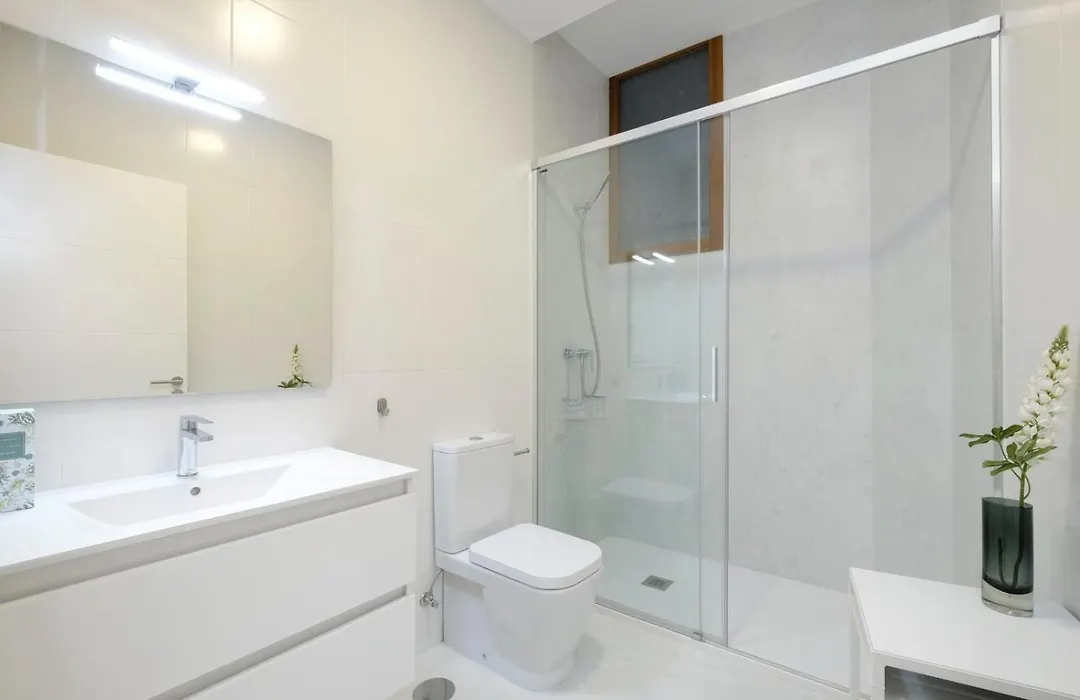 Tuanfitrion San Gil Apartments City Center-1