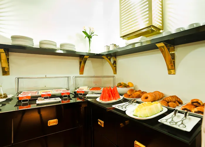 Room Mate Leo Granada