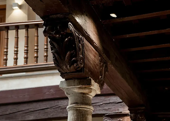 Hotel Mercader de Sedas