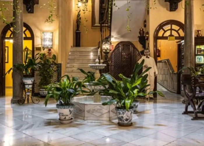 Hoteles en GranadaReina Cristina